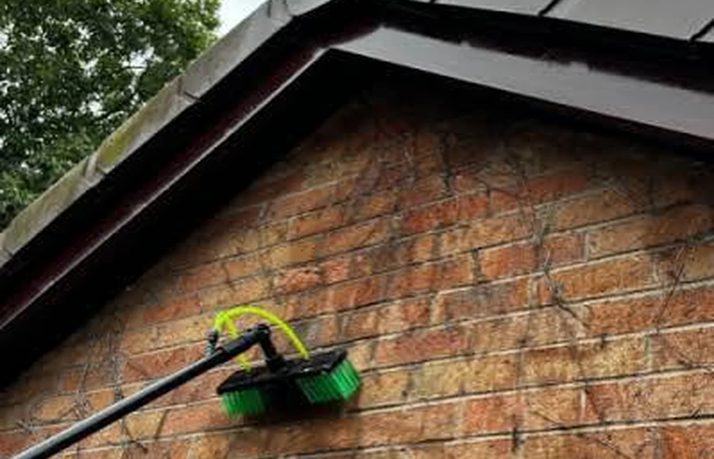 White uPVC fascia and soffit cleaning
