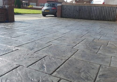imprinted concrete driveway cleaning